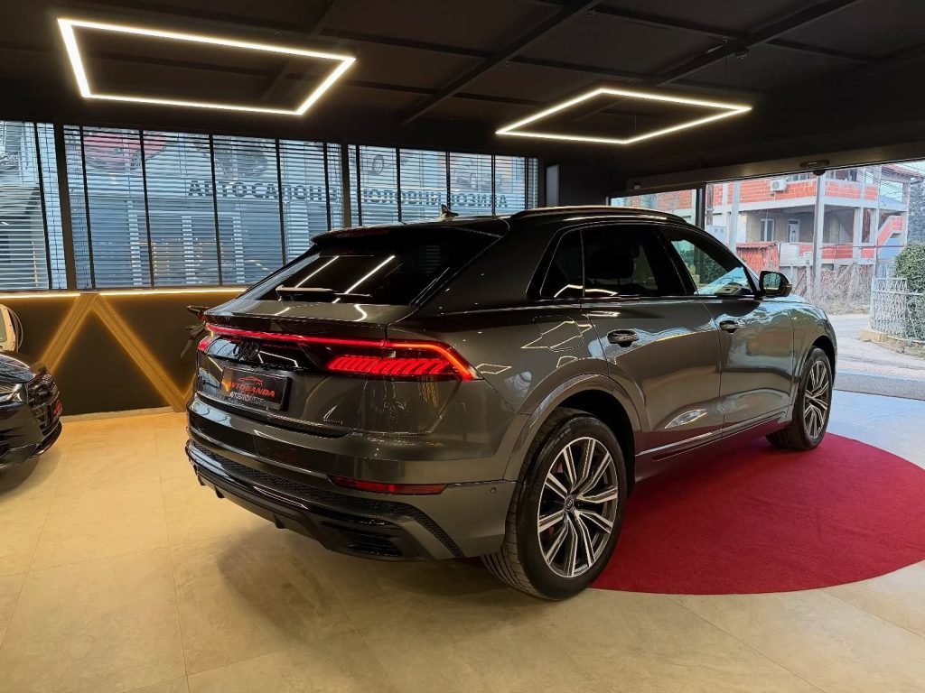 AUDI Q8 55 TFSIe QUATTRO