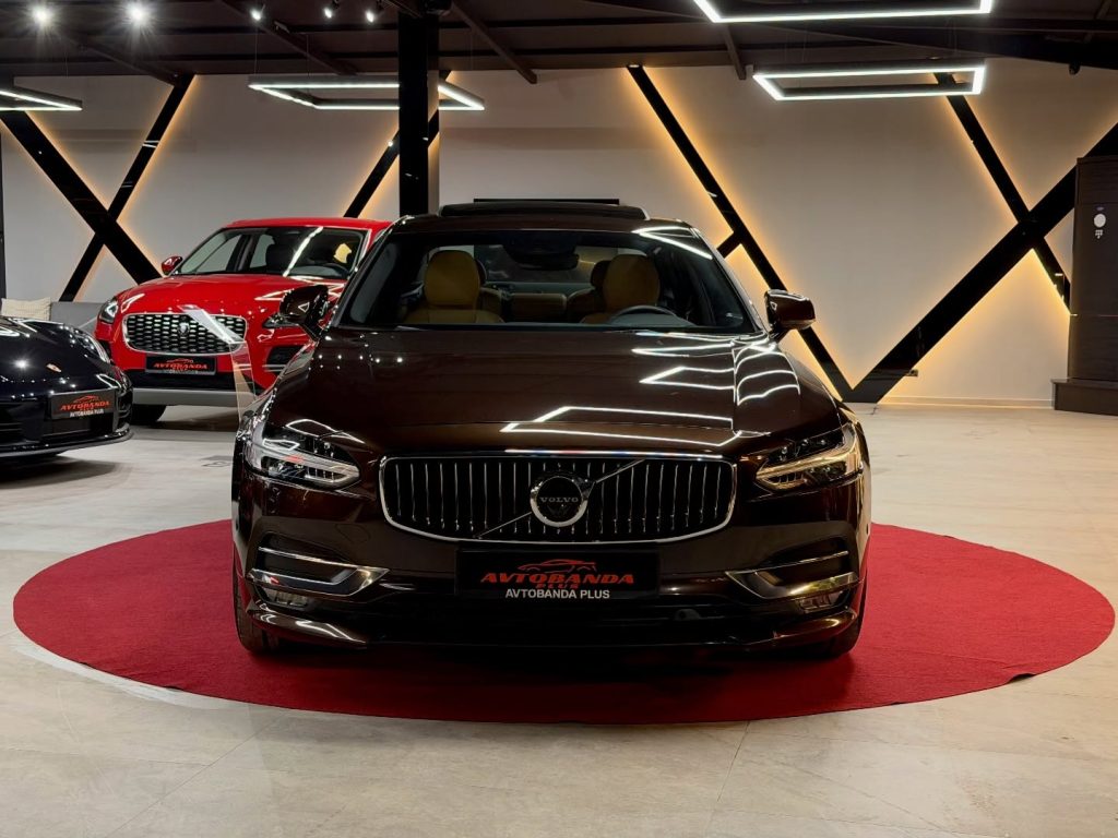 VOLVO S90 D3