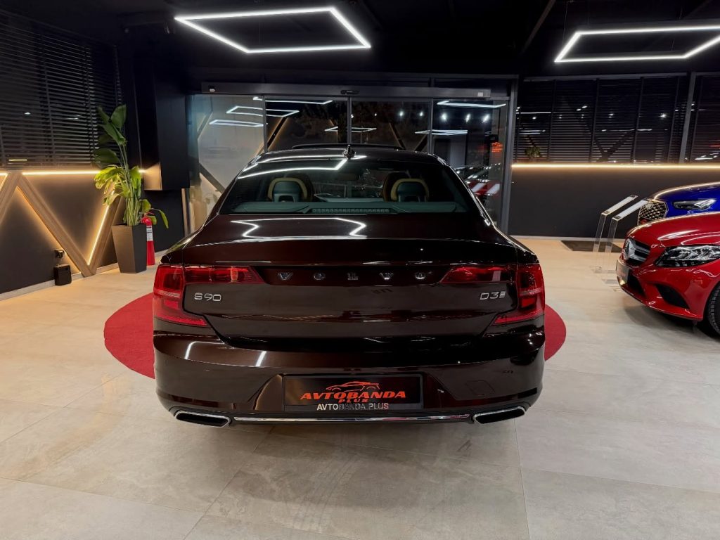 VOLVO S90 D3