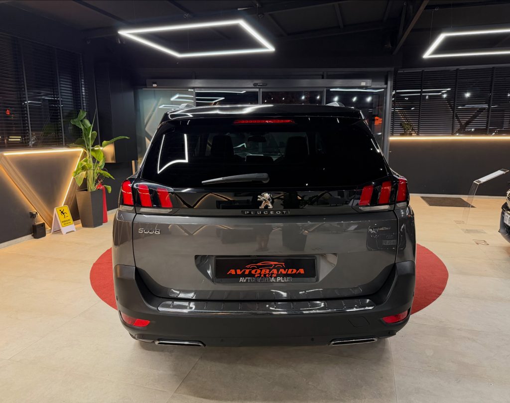 PEUGEOT 5008 1.5 BLUE-HDI