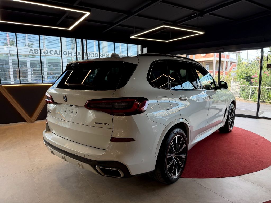 BMW X5 45E X-DRIVE