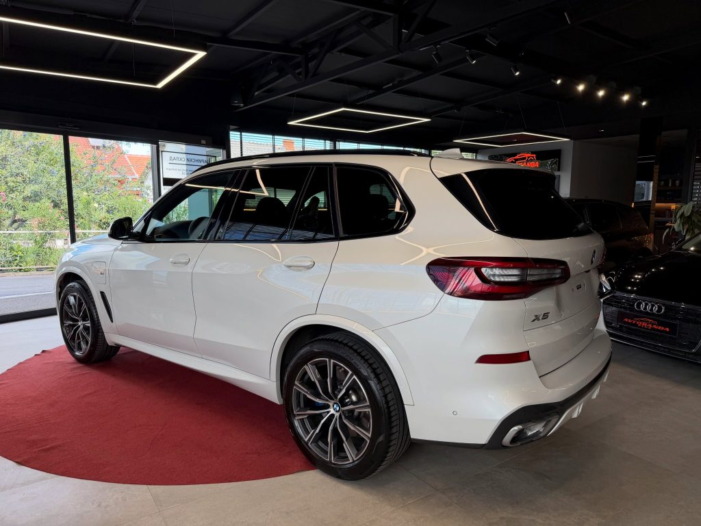 BMW X5 45E X-DRIVE
